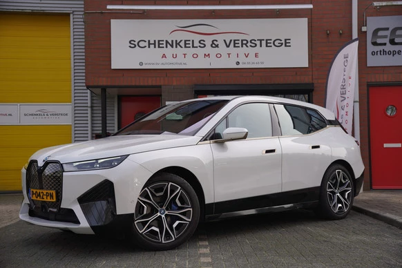 BMW iX - Afbeelding 1 van 26