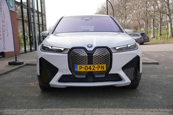 BMW iX - Afbeelding 9 van 26