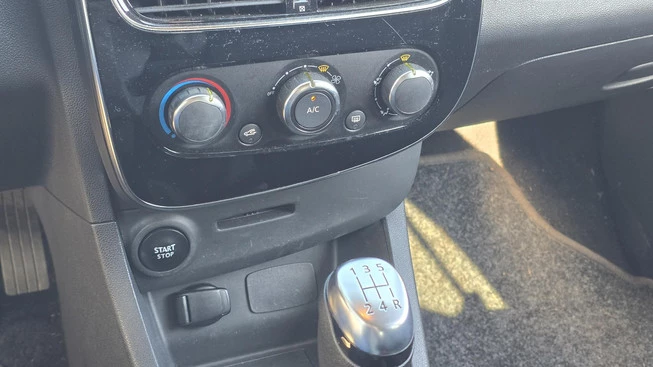 Renault Clio - Afbeelding 4 van 4