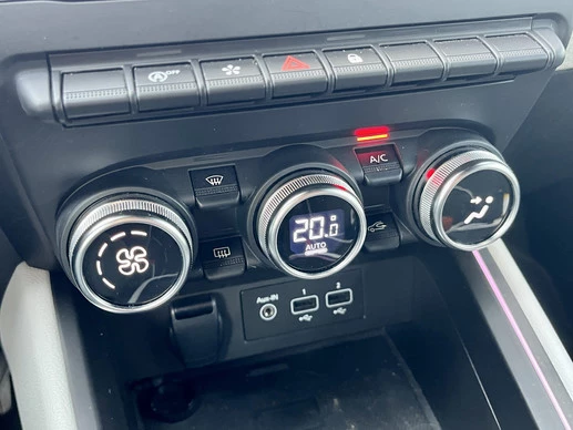 Renault Clio - Afbeelding 28 van 30