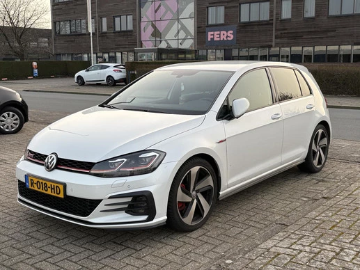 Volkswagen Golf - Afbeelding 2 van 16