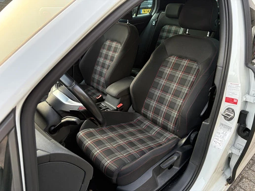 Volkswagen Golf - Afbeelding 6 van 16