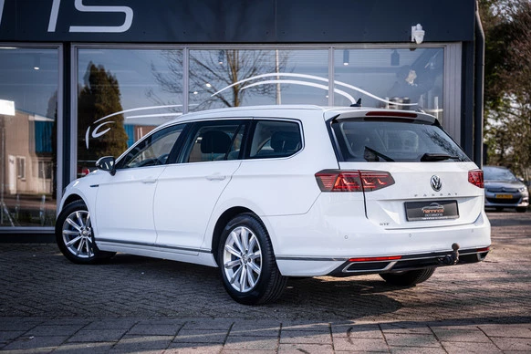 Volkswagen Passat - Afbeelding 10 van 30
