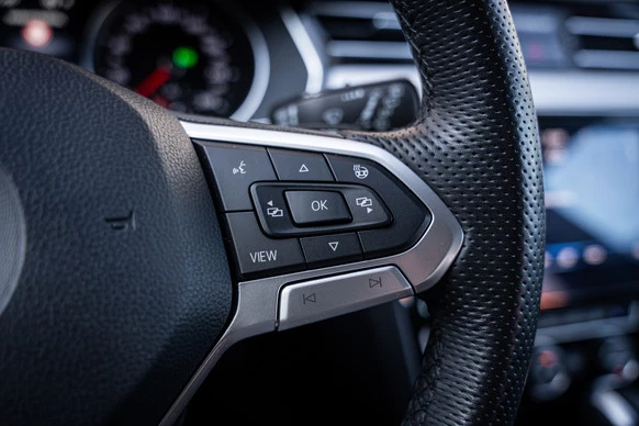 Volkswagen Passat - Afbeelding 21 van 30