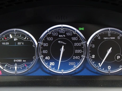 Jaguar XJ - Afbeelding 12 van 30