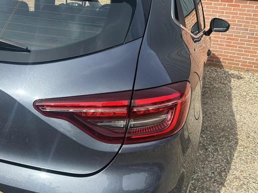 Renault Clio - Afbeelding 28 van 30