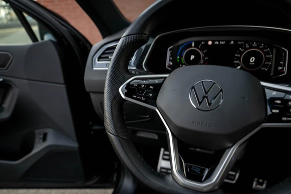 Volkswagen Tiguan - Afbeelding 17 van 30