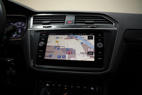 Volkswagen Tiguan - Afbeelding 8 van 30