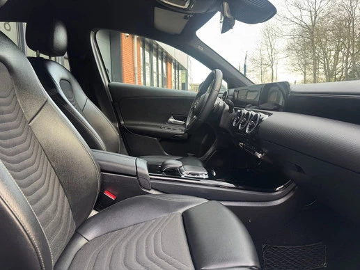 Mercedes-Benz A-Klasse - Afbeelding 14 van 25