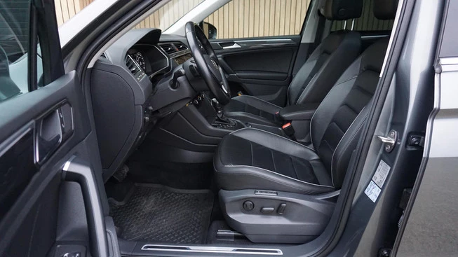 Volkswagen Tiguan - Afbeelding 12 van 30