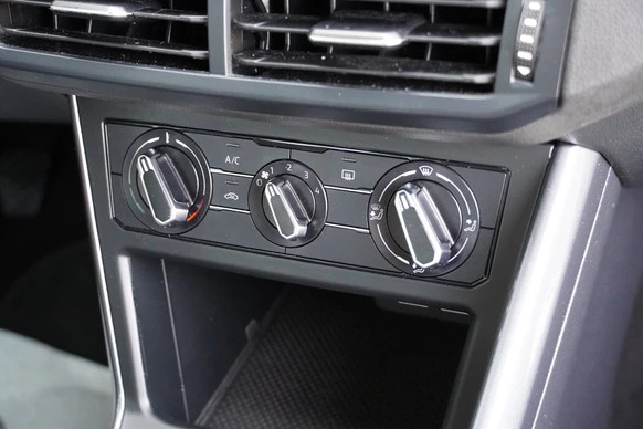 Volkswagen Polo - Afbeelding 23 van 28