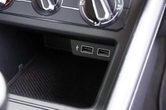 Volkswagen Polo - Afbeelding 24 van 28