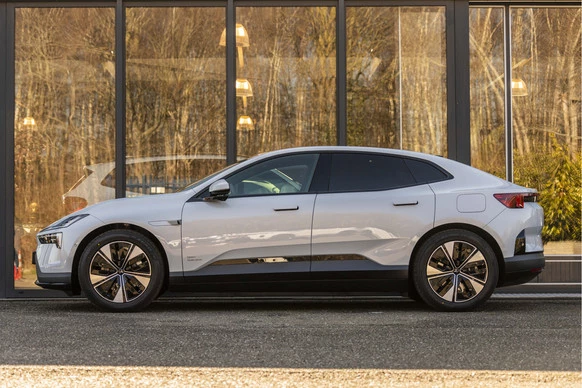 Polestar 4 - Afbeelding 8 van 30