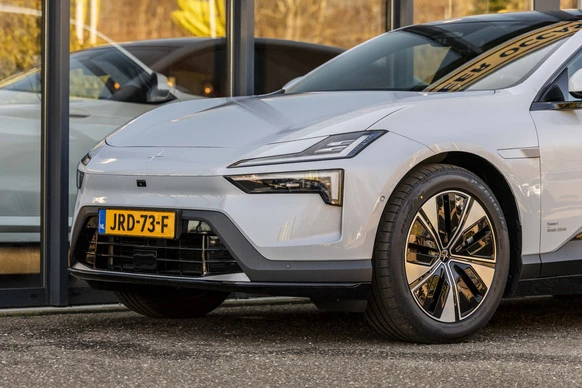 Polestar 4 - Afbeelding 11 van 30