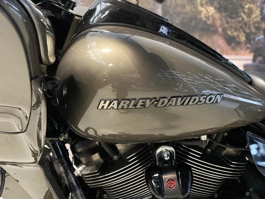 Harley-Davidson Road Glide - Afbeelding 13 van 15