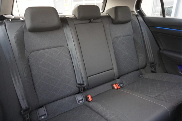 Volkswagen Golf - Afbeelding 18 van 21