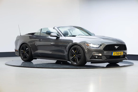 Ford Mustang - Afbeelding 1 van 29