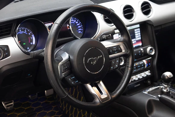 Ford Mustang - Afbeelding 11 van 29