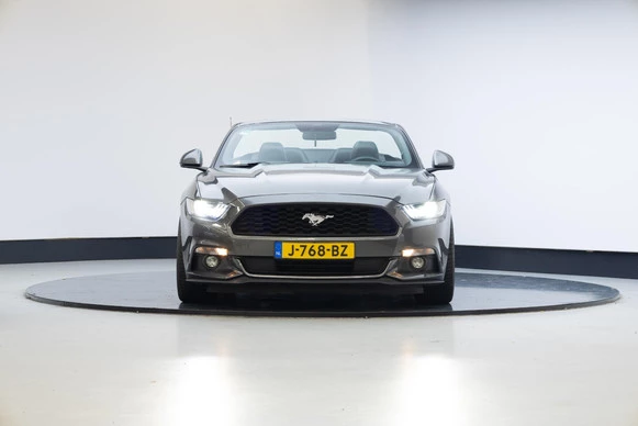 Ford Mustang - Afbeelding 22 van 29