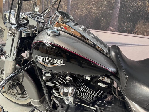 Harley-Davidson Road King - Afbeelding 8 van 10
