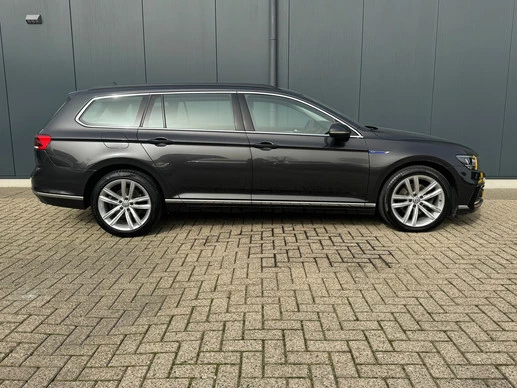Volkswagen Passat - Afbeelding 4 van 30