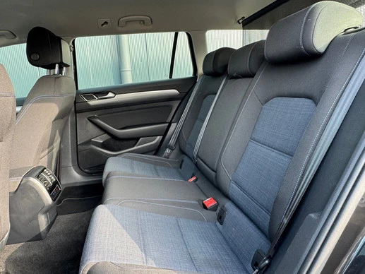 Volkswagen Passat - Afbeelding 6 van 30
