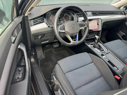 Volkswagen Passat - Afbeelding 26 van 30