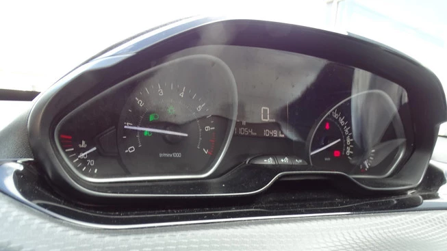 Peugeot 2008 - Afbeelding 25 van 27