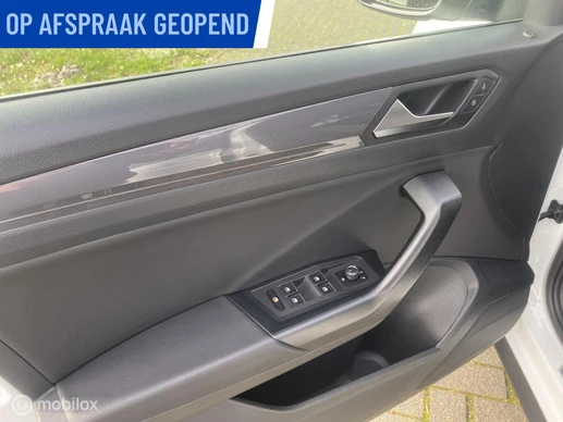 Volkswagen T-Roc - Afbeelding 10 van 30