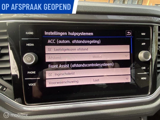 Volkswagen T-Roc - Afbeelding 29 van 30