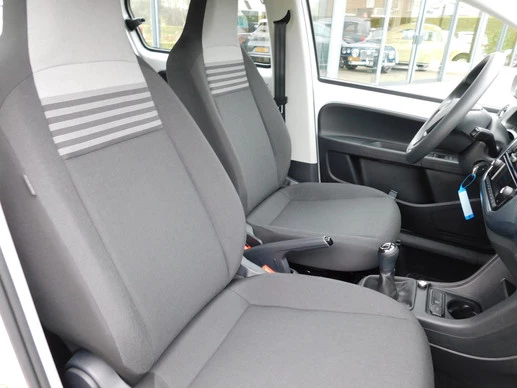 Volkswagen up! - Afbeelding 14 van 19