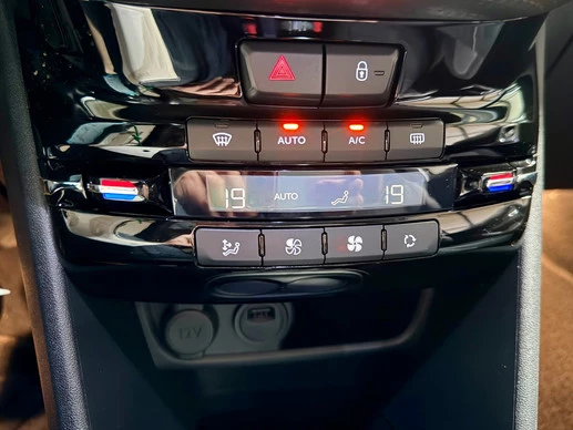 Peugeot 2008 - Afbeelding 22 van 30