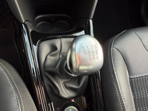 Peugeot 2008 - Afbeelding 28 van 30