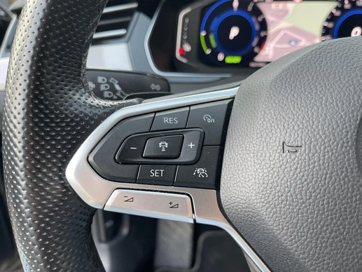 Volkswagen Passat - Afbeelding 11 van 24