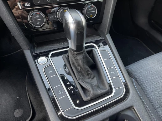 Volkswagen Passat - Afbeelding 21 van 24