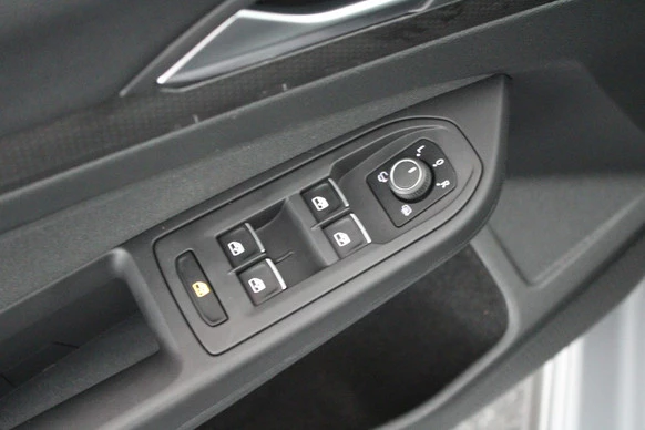 Volkswagen Golf - Afbeelding 16 van 30