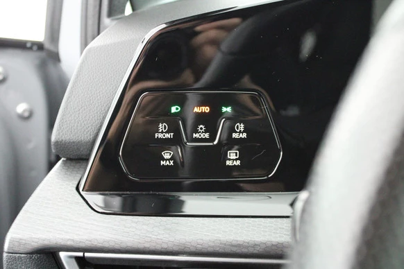 Volkswagen Golf - Afbeelding 17 van 30