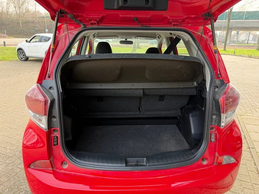 Toyota Verso-S - Afbeelding 8 van 17