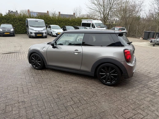 MINI Cooper S - Afbeelding 2 van 18