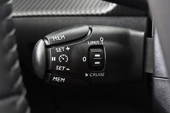 Peugeot e-208 - Afbeelding 26 van 30