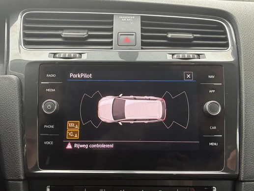 Volkswagen Golf - Afbeelding 27 van 28