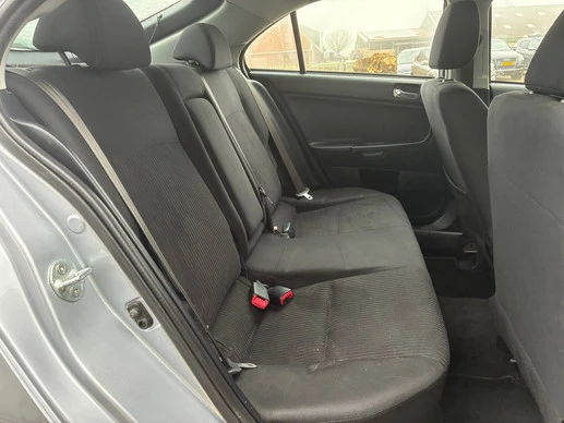 Mitsubishi Lancer - Afbeelding 8 van 17