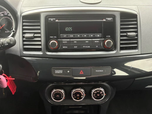 Mitsubishi Lancer - Afbeelding 16 van 17