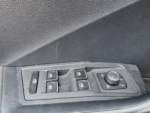 Volkswagen T-Roc - Afbeelding 22 van 24