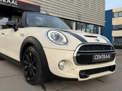 MINI Cooper S Cabrio - Afbeelding 27 van 30