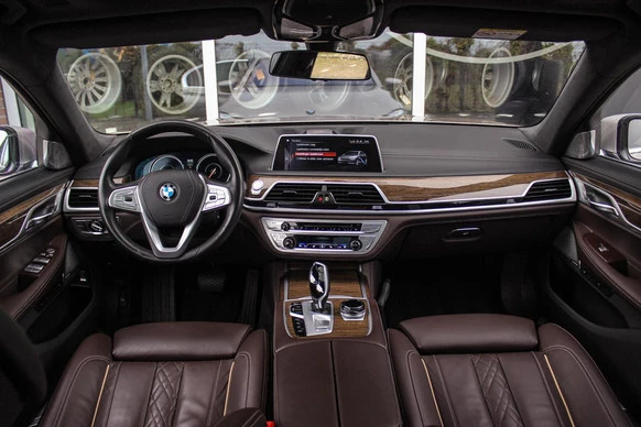 BMW 7 Serie - Afbeelding 3 van 30