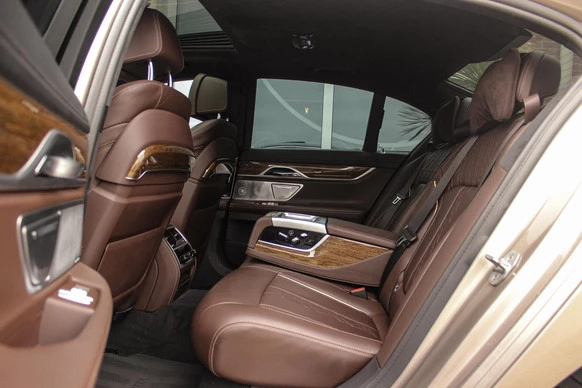 BMW 7 Serie - Afbeelding 17 van 30