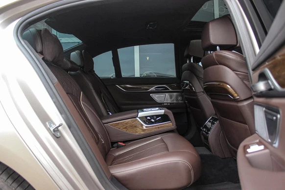 BMW 7 Serie - Afbeelding 18 van 30
