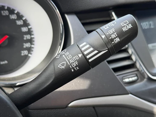 Opel Astra - Afbeelding 12 van 21