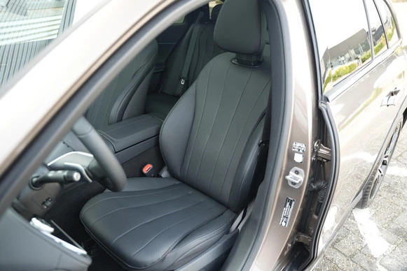 Mercedes-Benz E-Klasse - Afbeelding 22 van 30